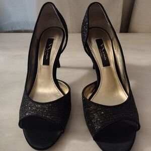 Sparkly Formal Pumps